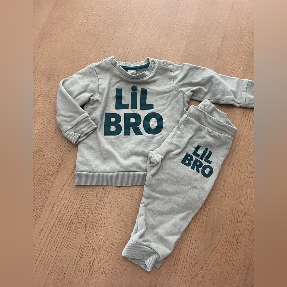 H&M lil bro sweatshirt and pants set size 9-12 months